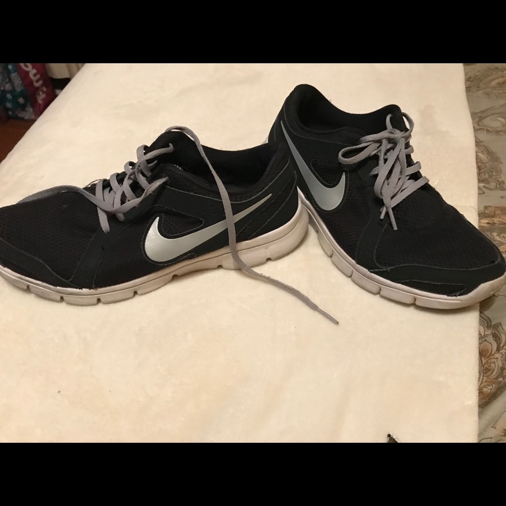 Women’s Nike shoes